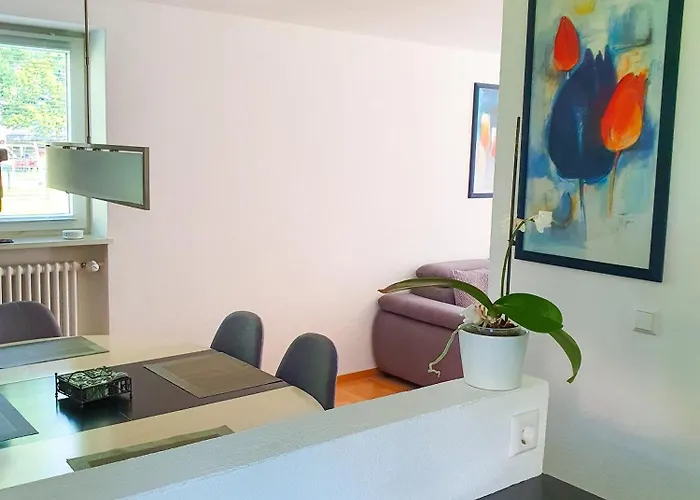 Enjoy The Beauty Of Apartment Uberlingen